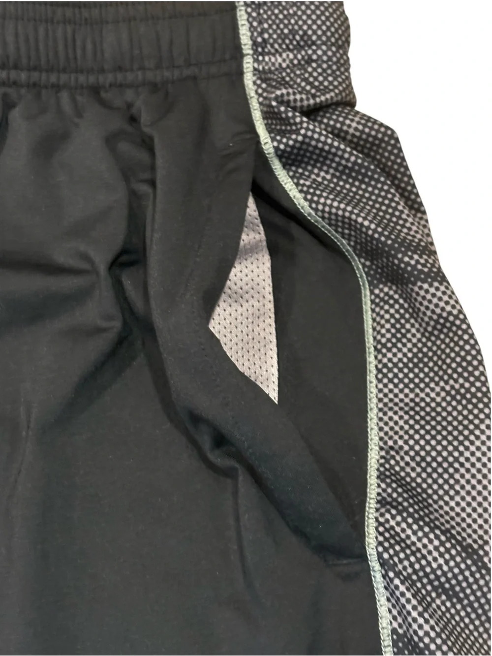 Under Armour Men's Black Athletic Shorts Wounded Warrior Project L